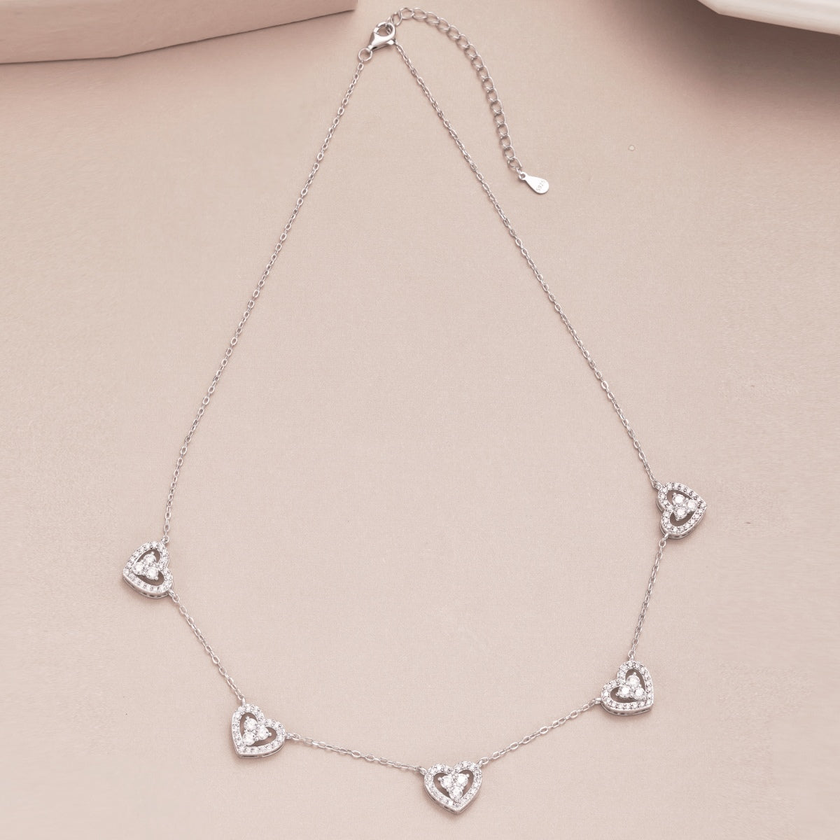 [Kincade Jewelery]Sparkling Five Heart Necklace