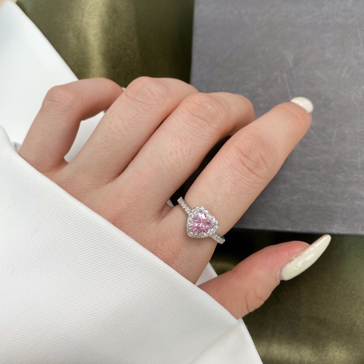 [Kincade Jewelery]Eternity Splashy Romantic Heart Shape Lover Ring