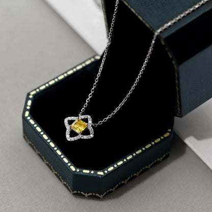 [Kincade Jewelery]Exquisite Flower Shape Princess Cut Necklace