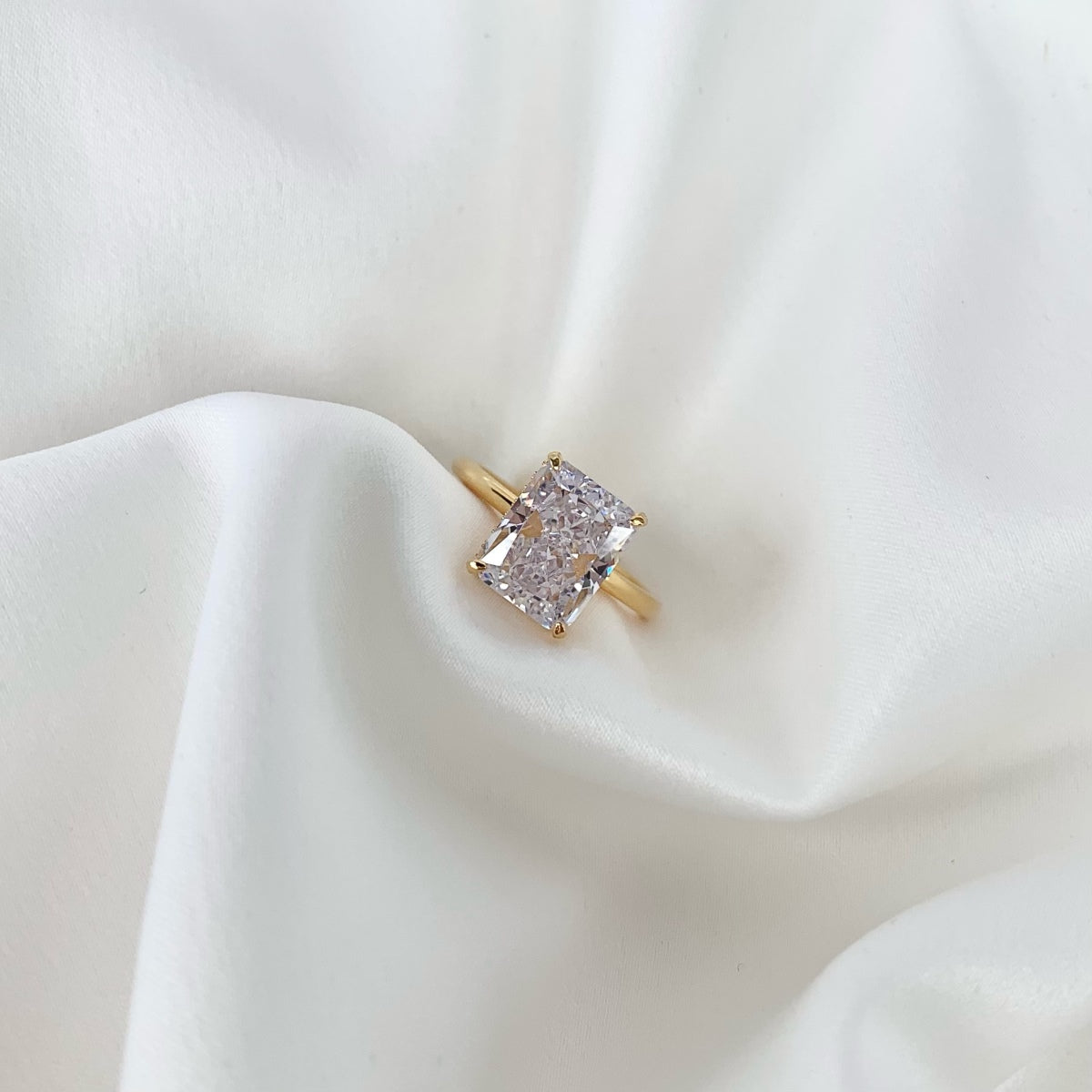 [Kincade Jewelrys]4.0 Carat Ornate Enchanting Radiand Cut Banquet Ring