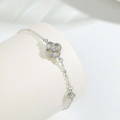 [Kincade Jewelery]Delicate Four Leaf Kincade Bracelet
