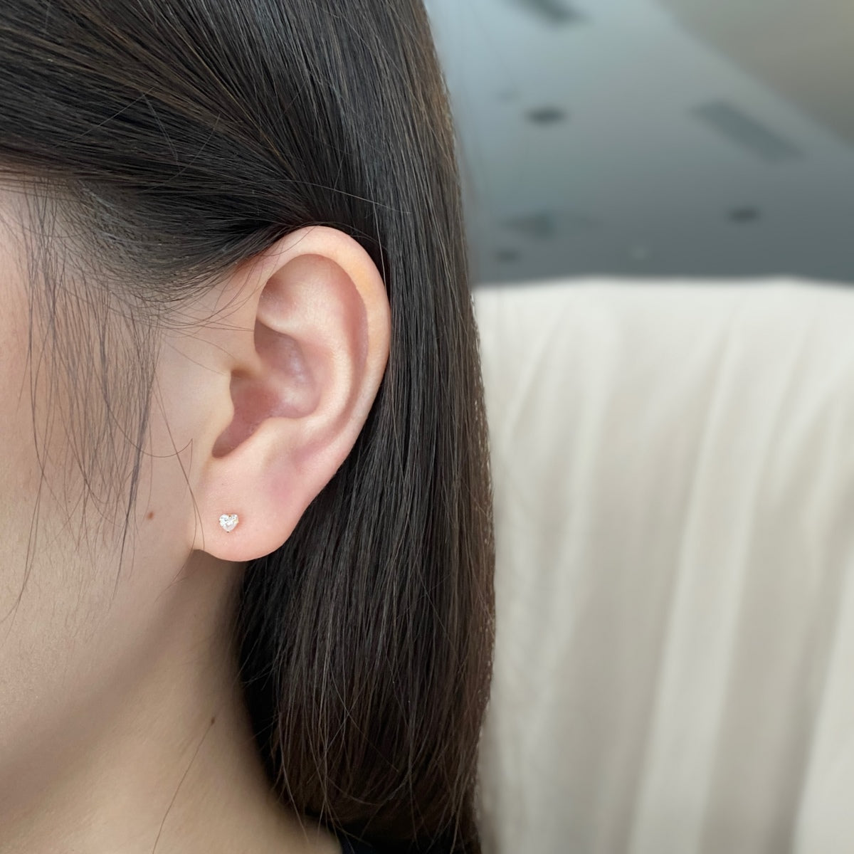 [Kincade Jewelery]Sparkling Heart Shaped Simple Earrings