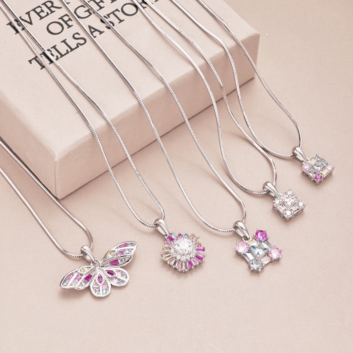 [Kincade Jewelery]Charming Flower Colorful Necklace