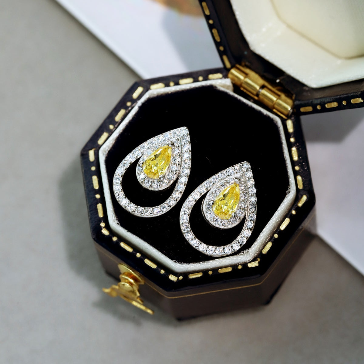 [Kincade Jewelrys]Sparkling Delicate Water Drop Shape Daily Earrings