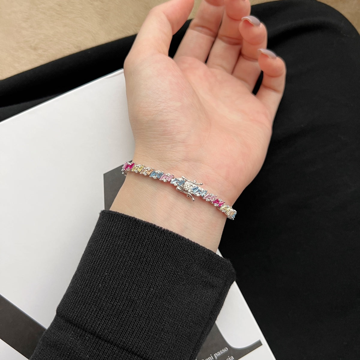 [Kincade Jewelery]Ornate Sparkling Multi Cut Party Bracelet