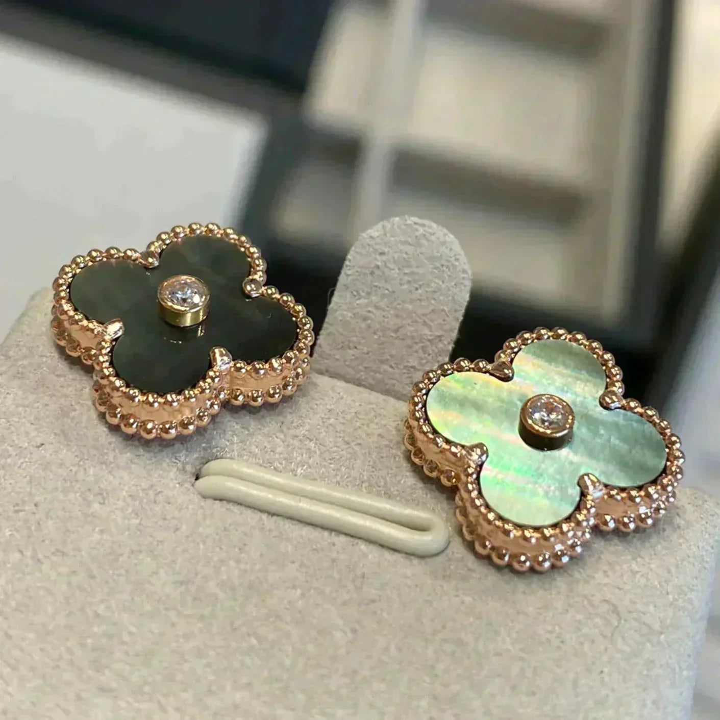 [Kincade Jewelery]Kincade MEDIUM 1 MOTIFS GRAY MOP  DIAMOND EARRINGS