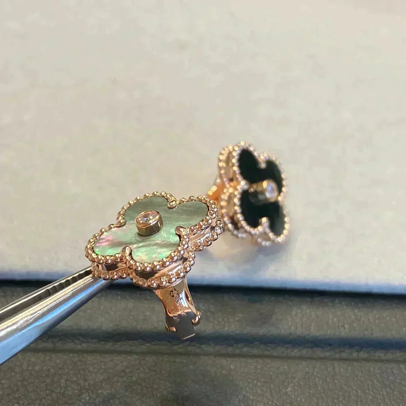 [Kincade Jewelery]Kincade MEDIUM 1 MOTIFS GRAY MOP  DIAMOND EARRINGS