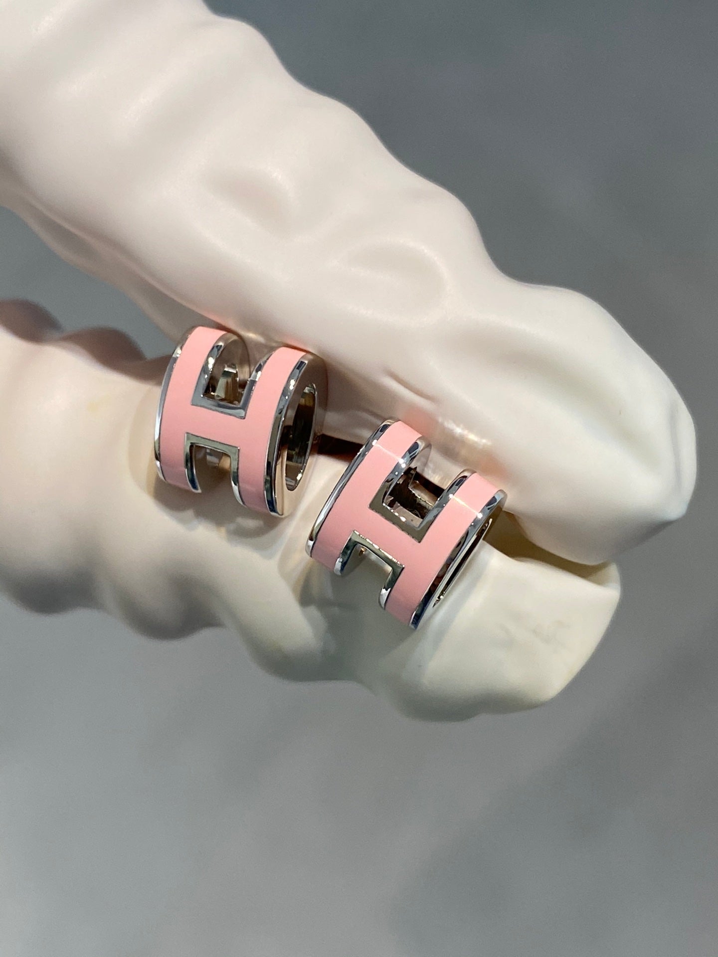 [Kincade Jewelery]MINI POP H SILVER EARRINGS PINK