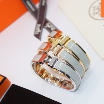 [Kincade Jewelery]H LIGHT BLUE BRACELET