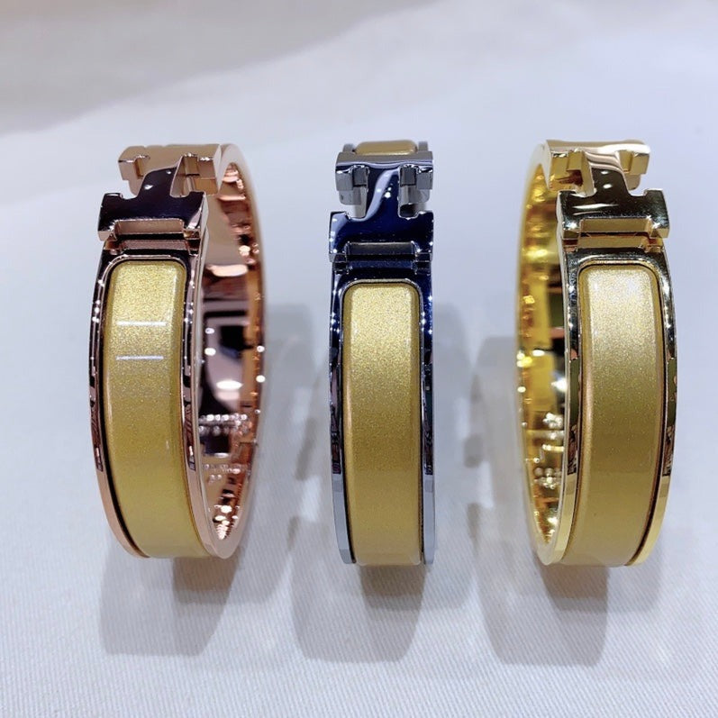 [Kincade Jewelery]H CHAMPAGNE BRACELET