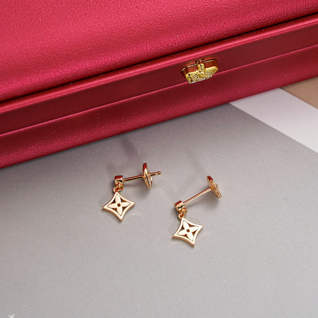 [Kincade Jewelery]STAR EARRINGS GOLD