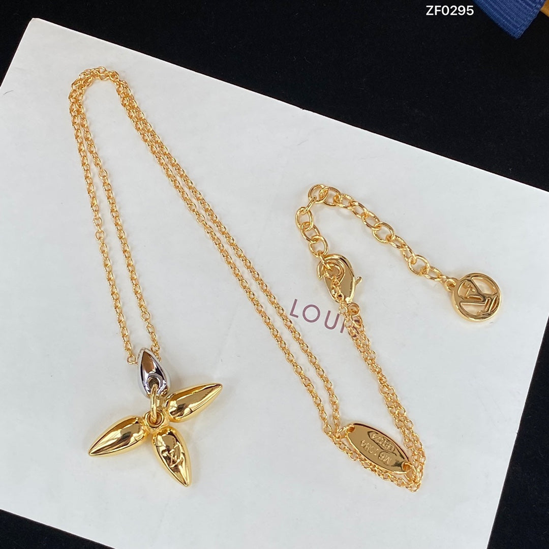 [Kincade Jewelery]LOUISETTE PEDANT GOLD NECKLACE
