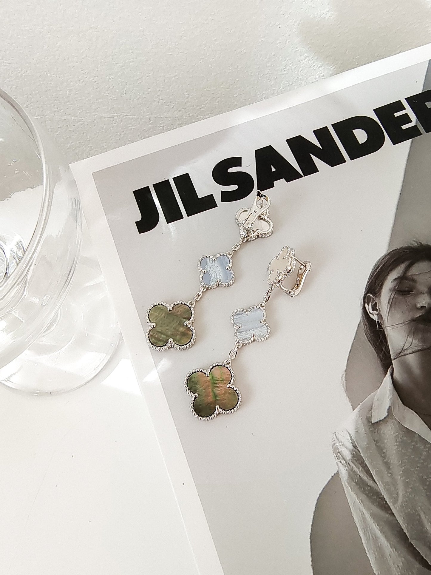 [Kincade Jewelery]Kincade 3 MOTIFS CHALCEDONY DARK MOP SILVER EARRINGS