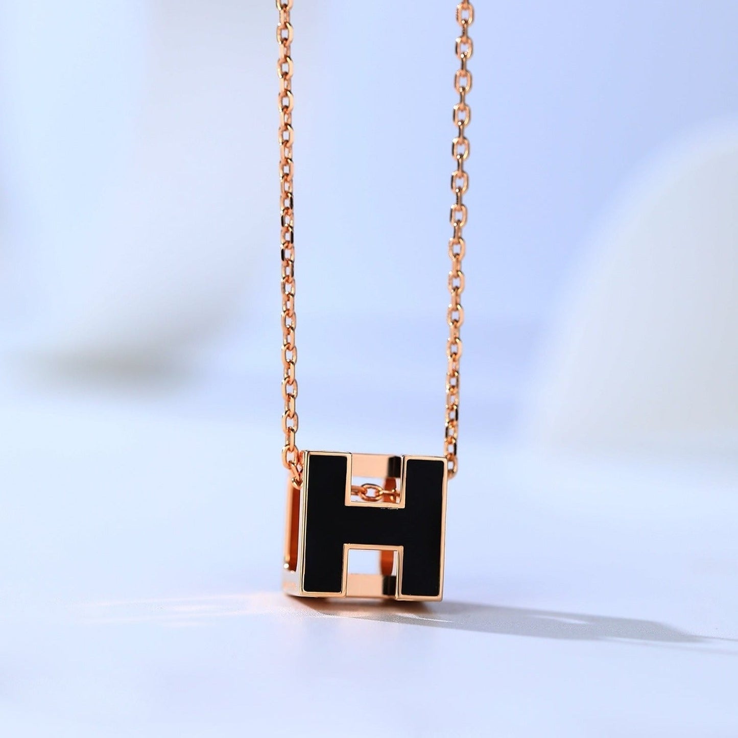 [Kincade Jewelery]H CAGE PINK GOLD NECKLACE