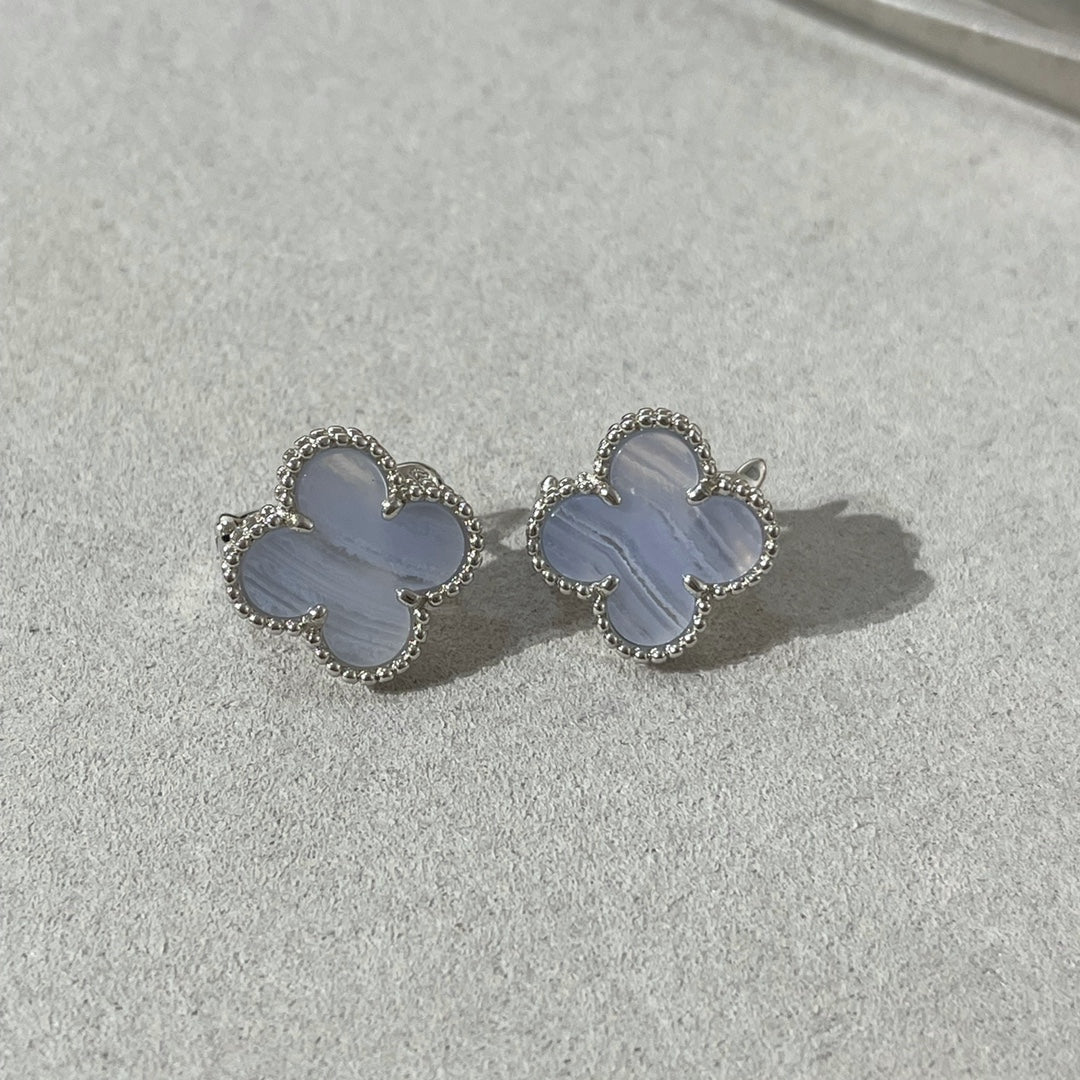 [Kincade Jewelery]Kincade CHALCEDONY SILVER STUD EARRINGS