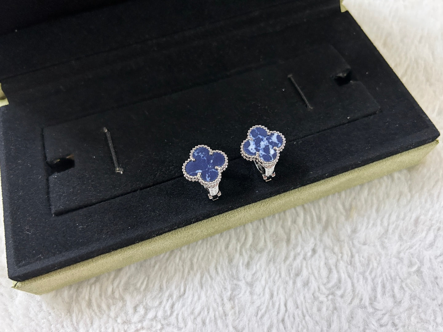 [Kincade Jewelery]Kincade PIETERSITE MEDIUM STUD EARRINGS