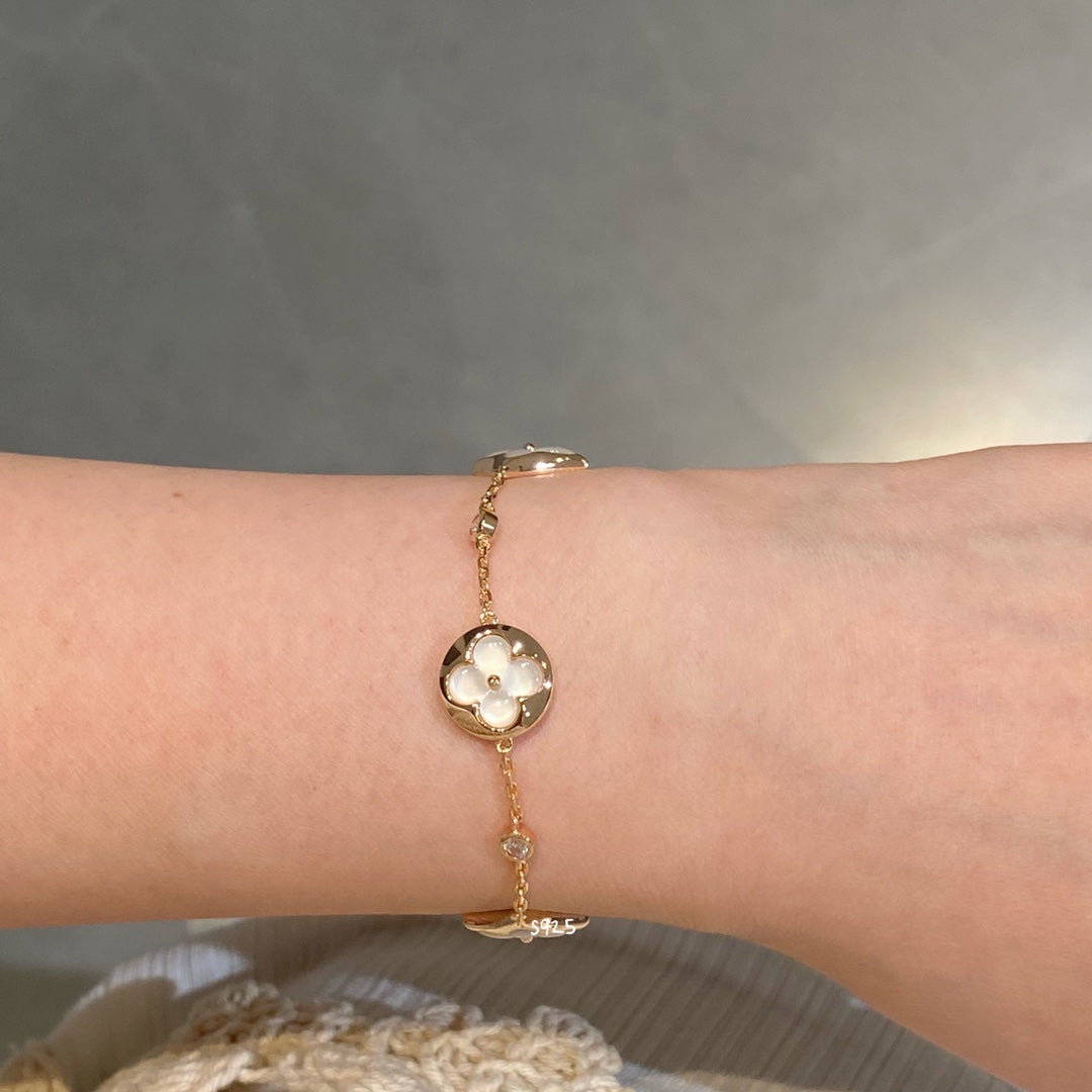 [Kincade Jewelery]STAR AND SUN 4 MOTIF WHITE MOP PINK GOLD BRACELET