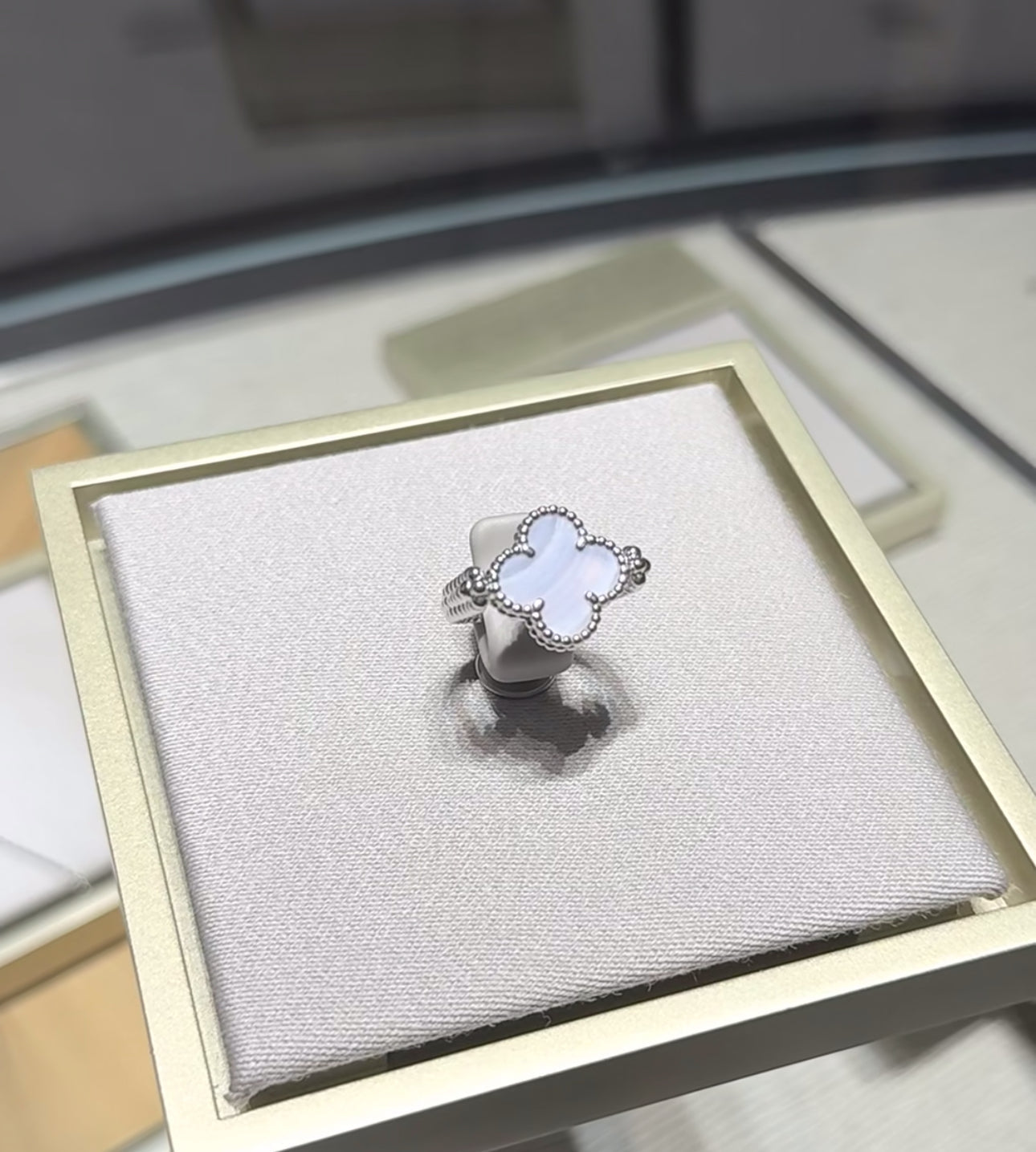 [Kincade Jewelery]CLOVER RIVERSIBLE PURPLE CHALCEDONY RING