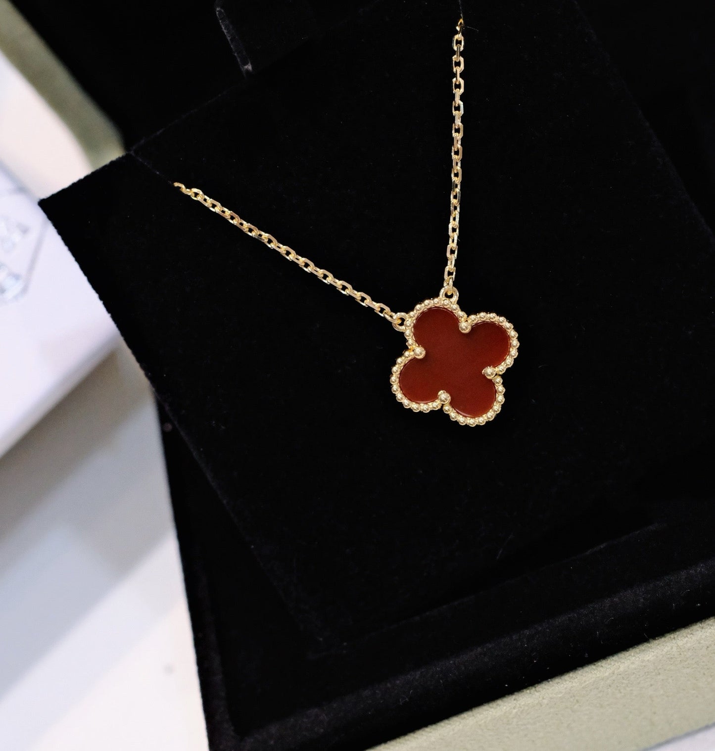 [Kincade Jewelery]Kincade 15MM CARNELIAN SINGLE FLOWER NECKLACE